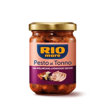 RIO MARE TUNA PESTO WITH AUBERGINE AND DRIED TOMATOES 130G